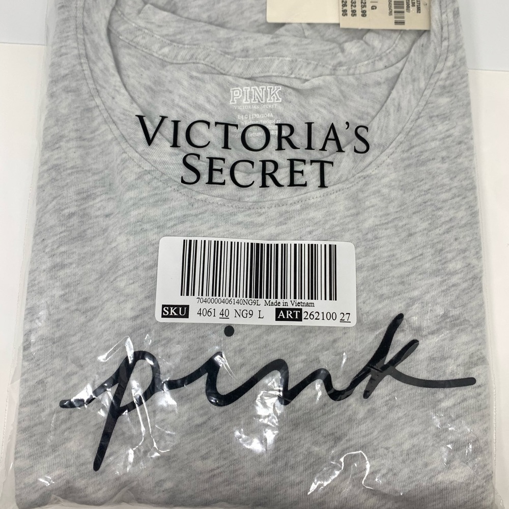 VS PINK Everyday Tee Size L